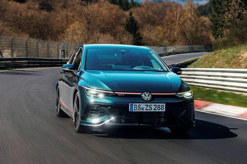 Un record au Nürburgring avec une voiture de série disponible chez le concessionnaire : Volkswagen prouve que la passion automobile est encore bien vivante à Wolfsburg
