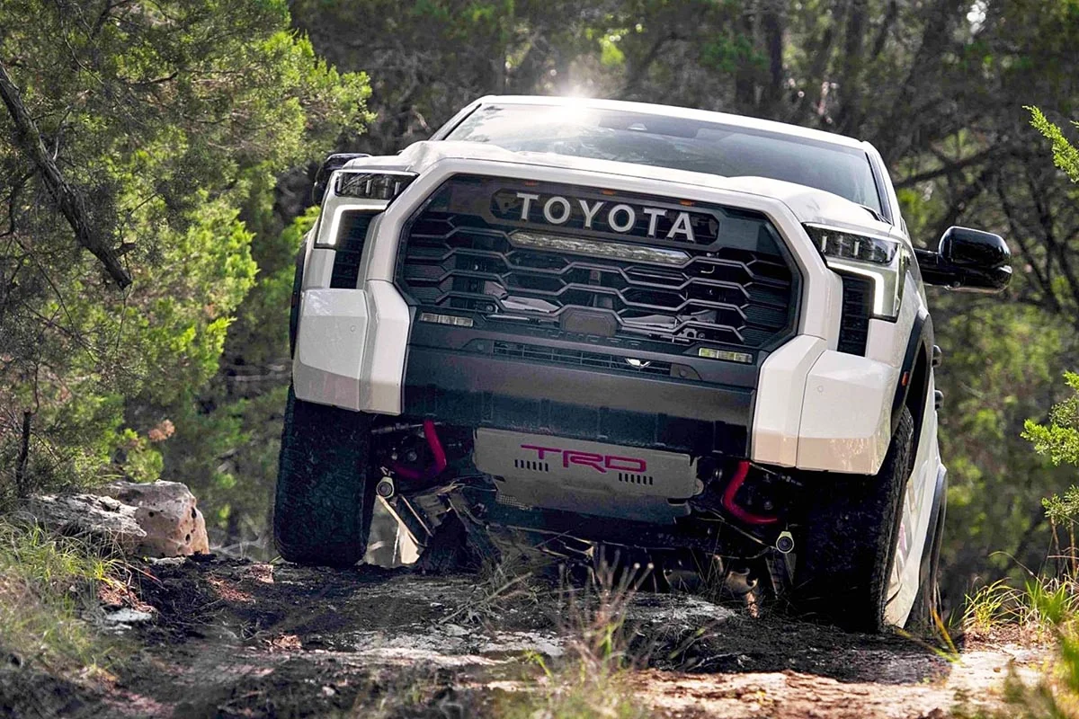 Le Ford Raptor selon Toyota est lancé : un tout-terrain imparable et indestructible signé TRD pour une expérience 4×4 vraiment extrême