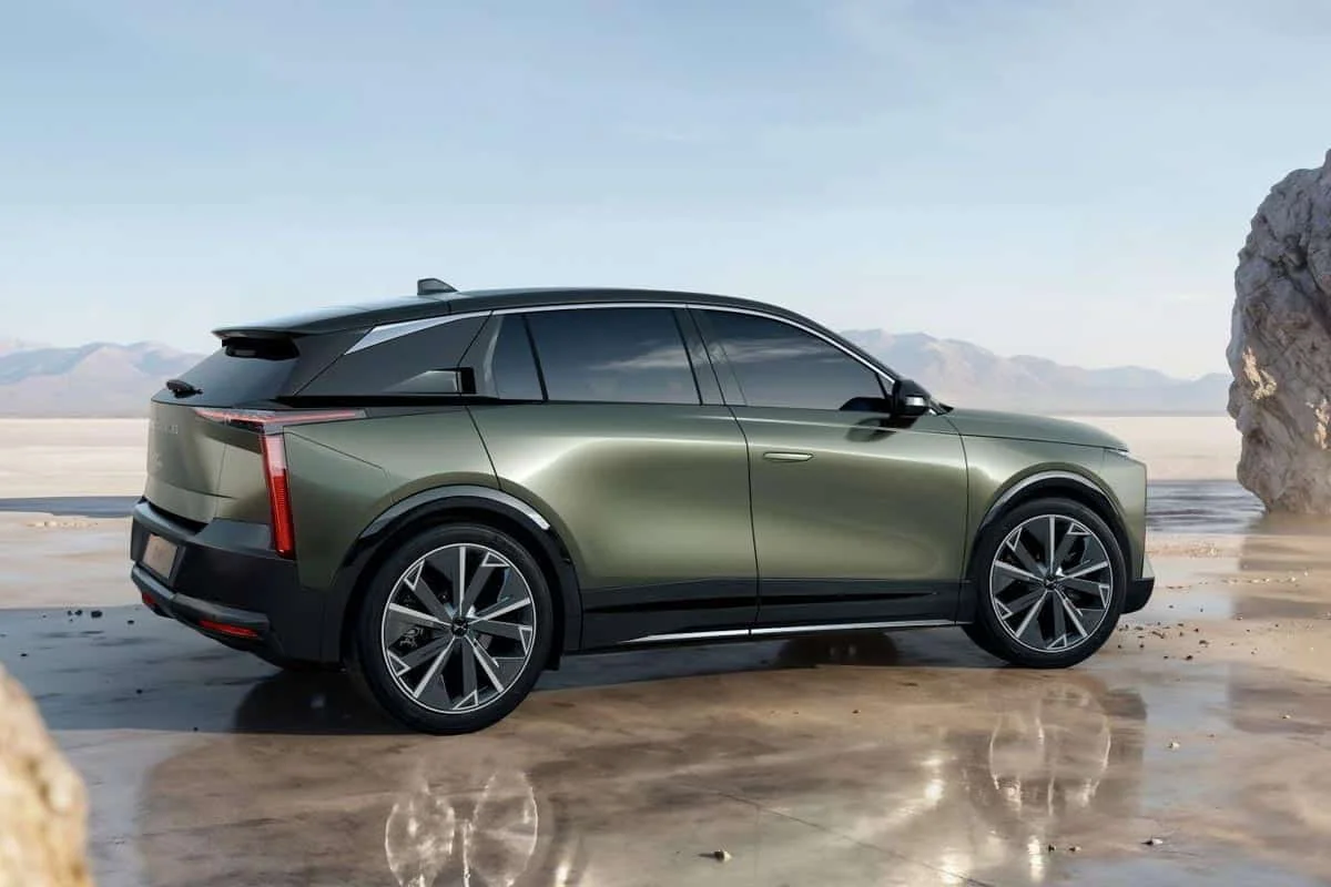 Comment ce SUV français de 340 ch parvient-il à défier BMW, Mercedes et Audi avec ses finitions luxueuses ?