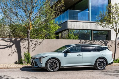 Break compact européen 604 litres de coffre, espace géant et tarif inférieur aux SUV traditionnels