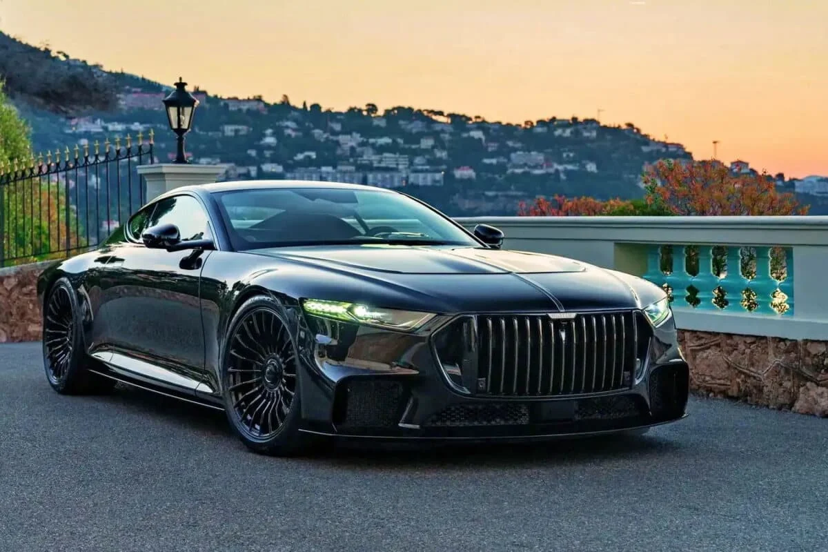 Avec un V12 biturbo de 1 000 CV et 5,2 litres, le sportif le plus inattendu de 2026 coûte 1 000 000 €