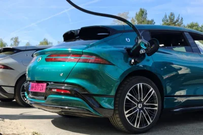 Les électriques qui se chargent en 5 minutes existent déjà, mais BYD a un autre problème avec ces batteries.