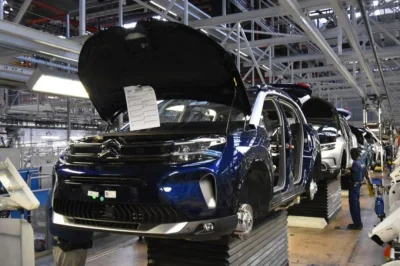 Stellantis va fabriquer des voitures électriques pour Dongfeng en France