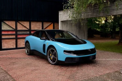 La Ferrari Luce en images, première voiture électrique jamais sortie des usines de Maranello