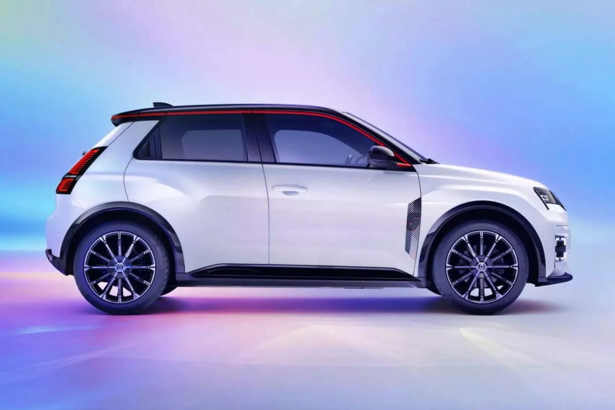 Skoda et Renault talonnent Tesla sur le marché européen des voitures électriques