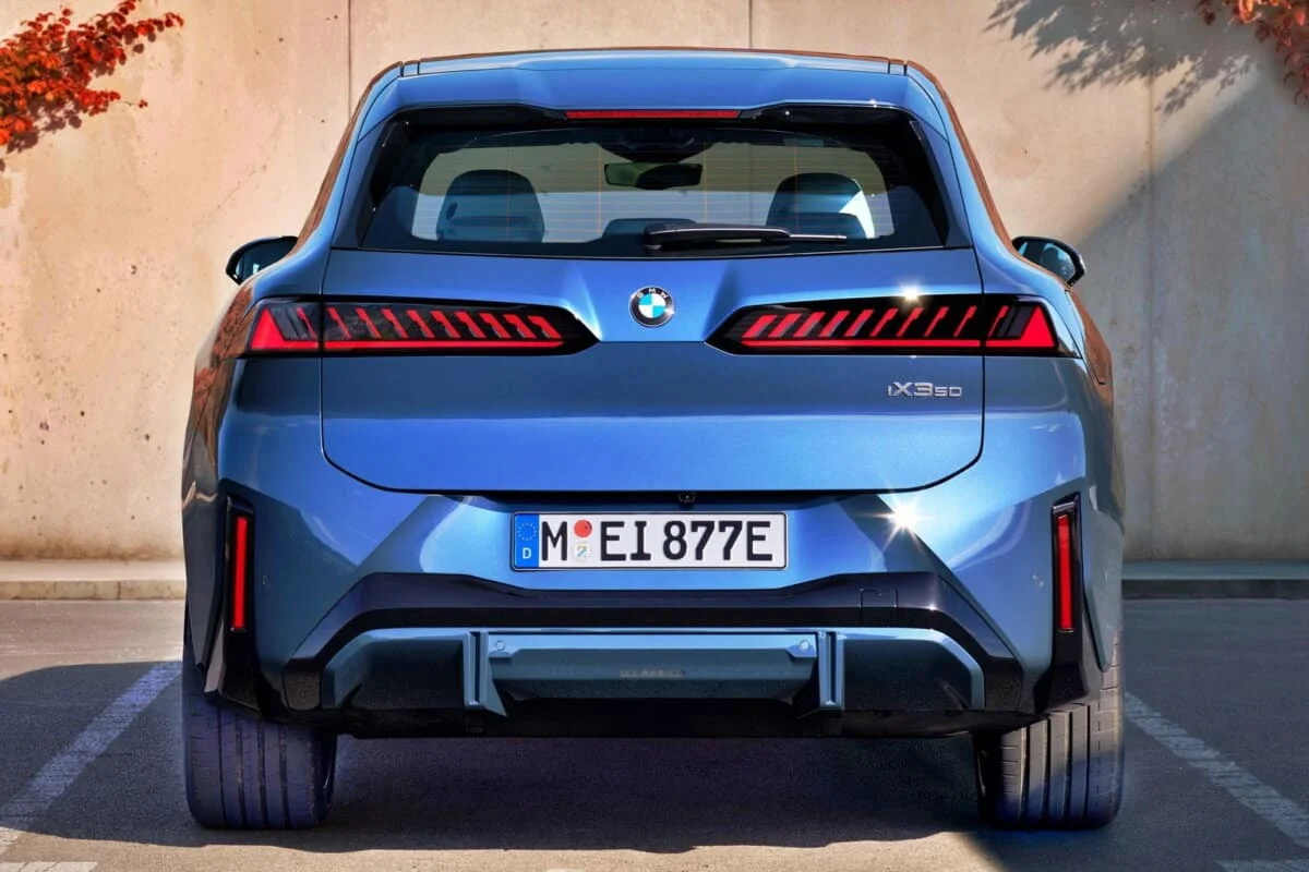 BMW iX3 abordable avec 320 chevaux préservés et autonomie maintenue pour la version d’entrée de gamme