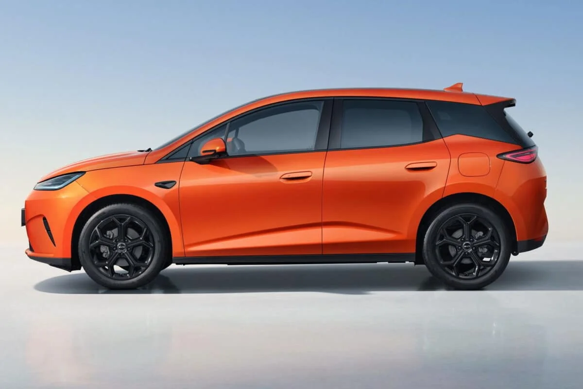BYD Dolphin G DM-i : cette compacte hybride promet plus de 2 000 km d’autonomie et pourrait rebattre les cartes