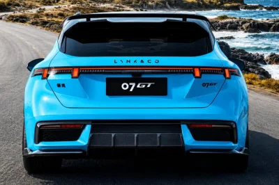 Premières images du Lynk & Co 07 GT shooting brake hybride 400 ch que Volvo refuse de produire
