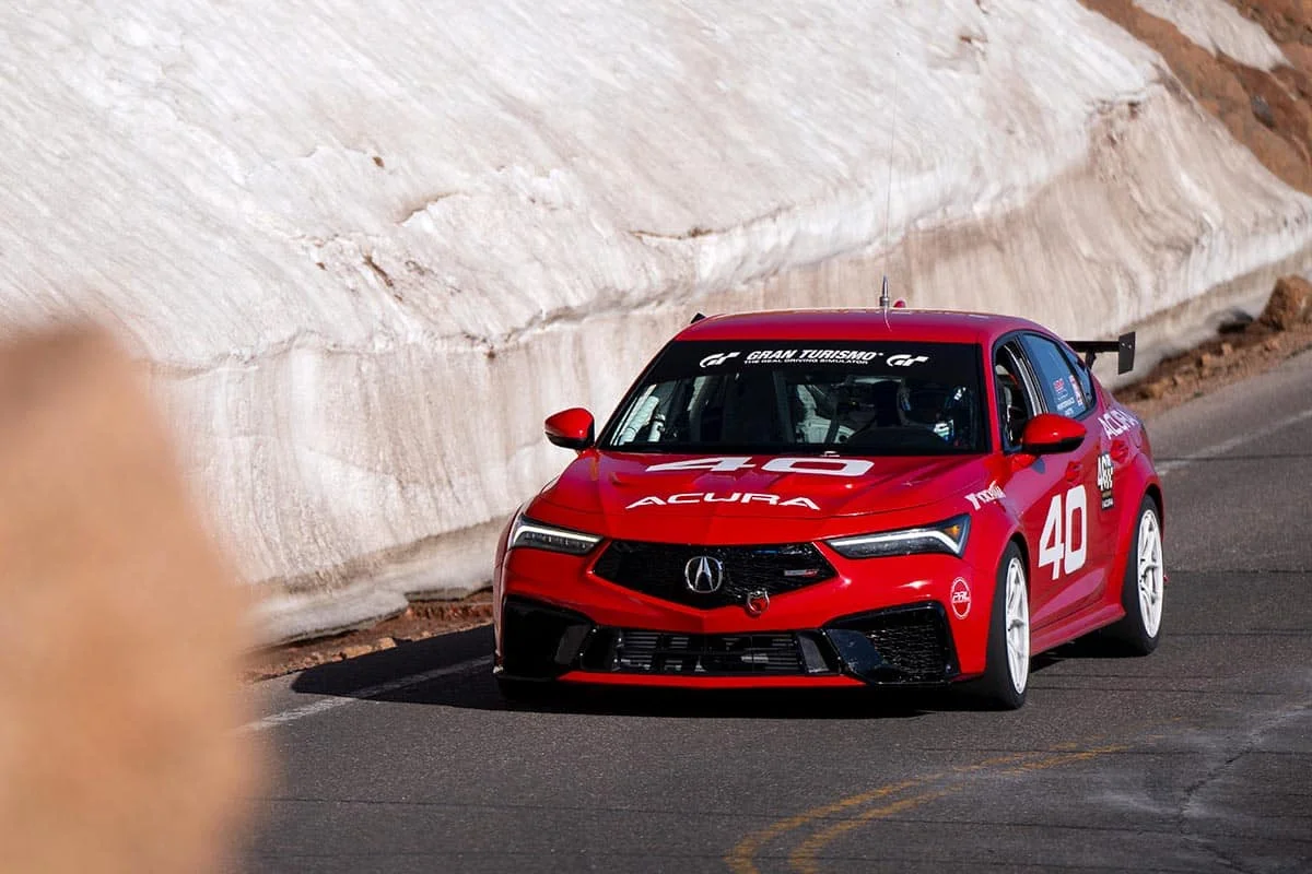 Honda crée la surprise à Pikes Peak : cette Acura Integra Type S a battu un record dans des conditions extrêmes