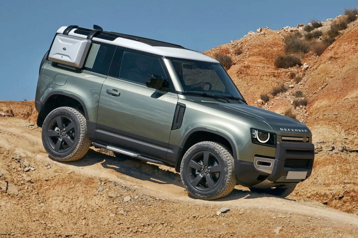 Pourquoi Land Rover a finalement renoncé à l’électrique pur sur son 4×4 compact au profit de l’hybride essence