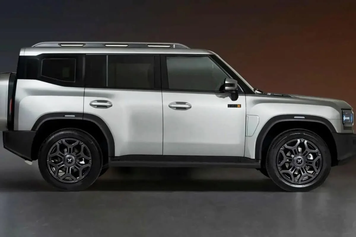 Même prix que l’Omoda 9, certification ECO, moteur turbo et disponible maintenant en Europe : ce 4×4 performant change la donne sur un segment très disputé