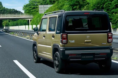 Aussi petite qu’une Fiat Panda, similaire au Suzuki Jimny et vendue sous badge Mazda : la moins chère de la gamme joue les imposteur