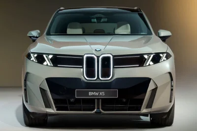 La BMW X5 2026 trompe son monde avec un look électrique, son prix est connu et ses moteurs diesel et essence le ramènent sur terre