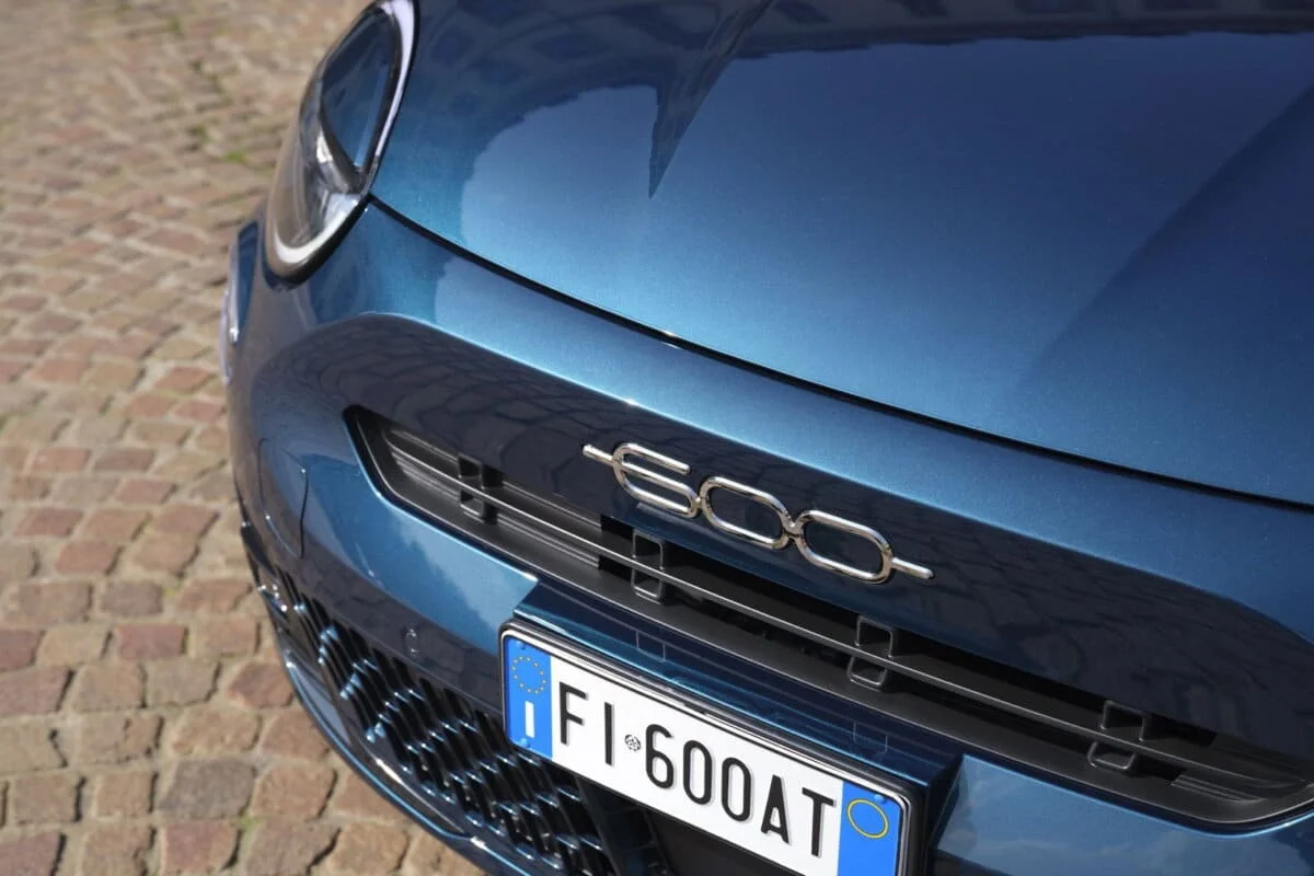 Ce SUV italien à 18 950 € assume un turbo 100 ch, une boîte manuelle et l’absence totale d’hybridation