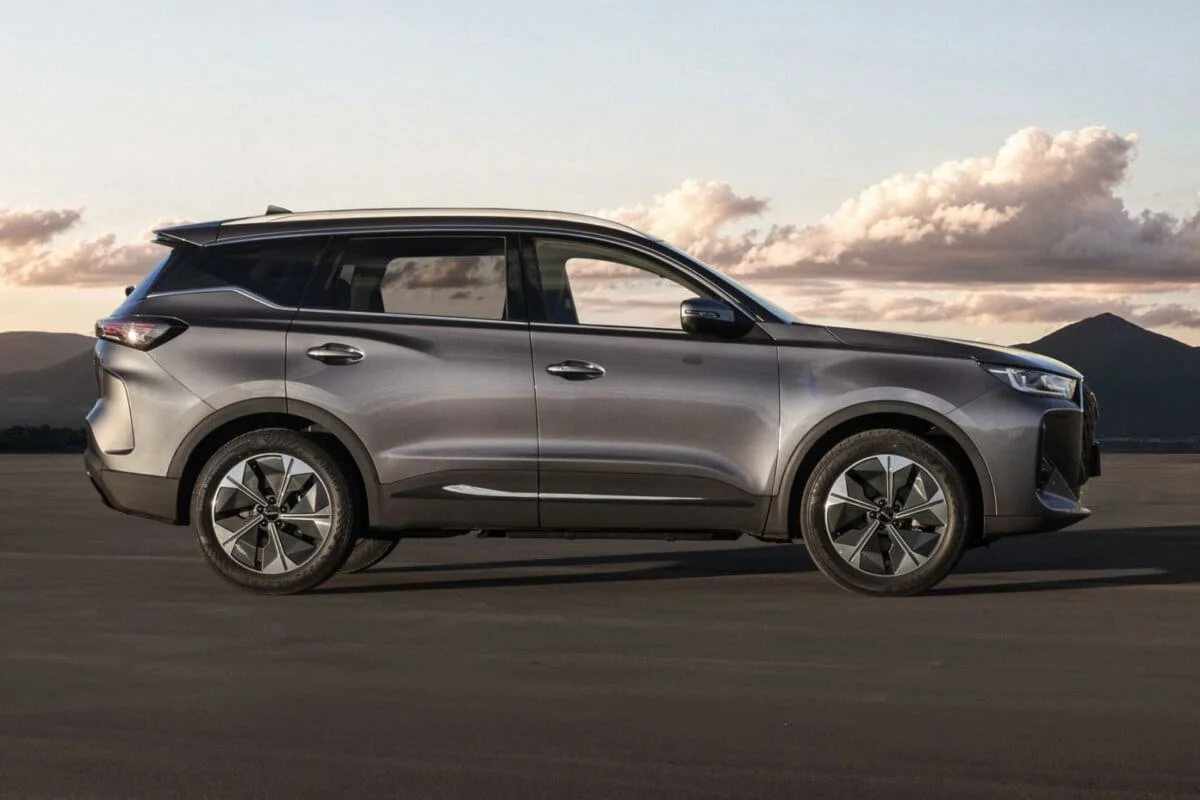 279 ch, 90 km sans essence, fabriqué en Espagne et bon marché : ce SUV imbattable sur le rapport qualité-prix était là depuis le début sans qu’on le remarque assez