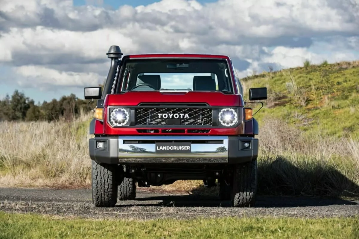 Le 4×4 immortel de Toyota fait son grand retour : quand aucun concurrent ne peut le surpasser, la raison de revenir est évidente
