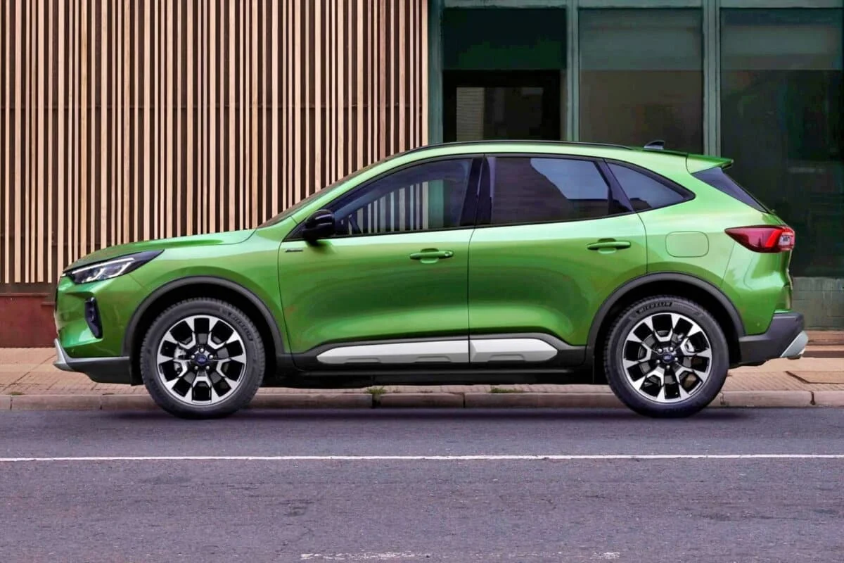 Ford Kuga PHEV : l’offre à 419 €/mois cache-t-elle encore une bonne affaire en France ?