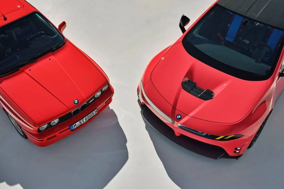 Nouvelles photos de la BMW M3 Neue Klasse de 1 000 ch face à la légendaire E30 : quand le futur rencontre ses racines dans une image qui vaut tous les discours
