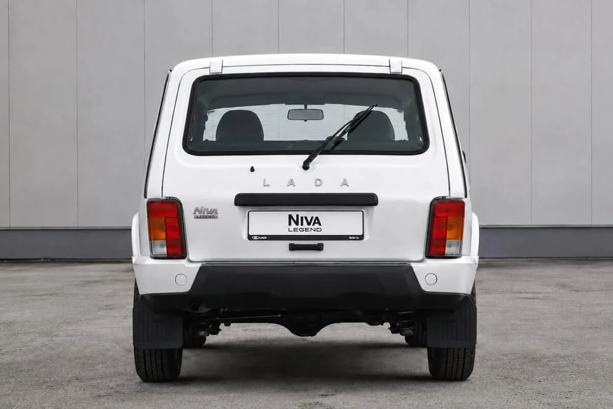 Lada Niva 2026 : le 4×4 russe en production depuis 50 ans fait peau neuve — et s’offre enfin un airbag et un moteur à 80 % de sa puissance dès 1 000 tr/min