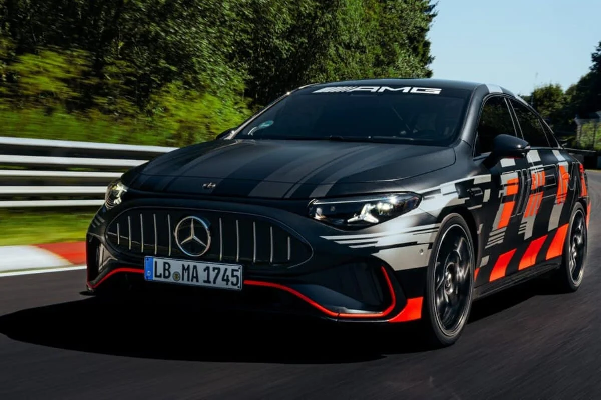 Nürburgring : la nouvelle Mercedes-AMG CLA 45 devance la Porsche 718 Cayman GT4 et ce chrono va changer beaucoup de choses dans le segment