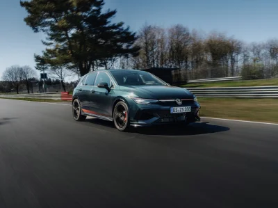 Volkswagen Golf GTI Edition 50 : un nouveau record battu sur la "Nordschleife" du Nürburgring !