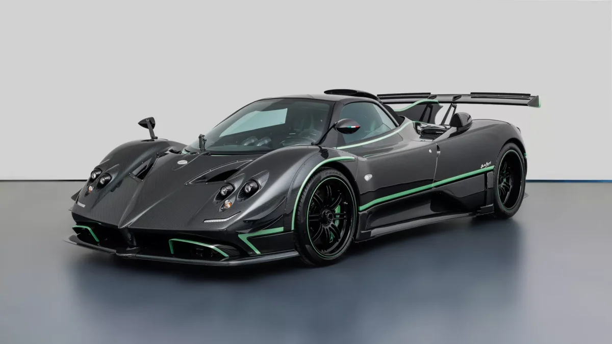Fernando Alonso en balade à Monaco avec sa Pagani Zonda Roadster "Diamante Verde" à 10 millions d’euros