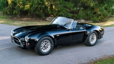 Shelby 427 Cobra : cet exemplaire mis aux enchères pourrait atteindre plusieurs millions d'euros