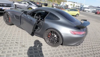 Le youtubeur Misha Charoudin offre un dernier tour du Nürburgring au propriétaire d’une Mercedes-AMG GT S en phase terminale