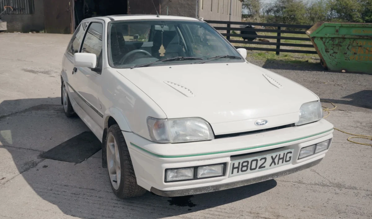 Ford Fiesta RS Turbo : cette pièce de collection n'a pas vu la lumière pendant plus de deux décennies
