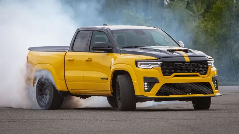 RAM relance ce pick-up V8 plus violent qu'une supercar