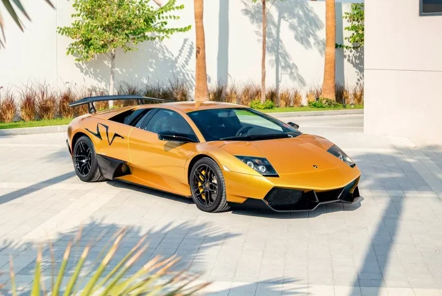 Une rarissime Lamborghini Murcielago SV Oro Adonis change de propriétaire et intègre une collection folle
