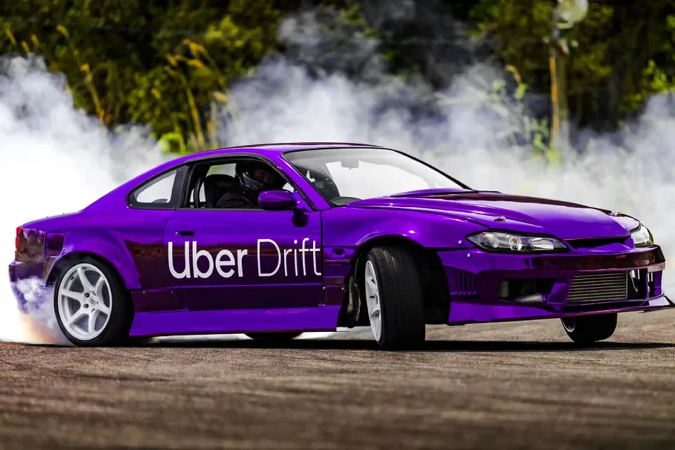 Uber Drift : l’expérience japonaise qui transforme un trajet en séance de drift