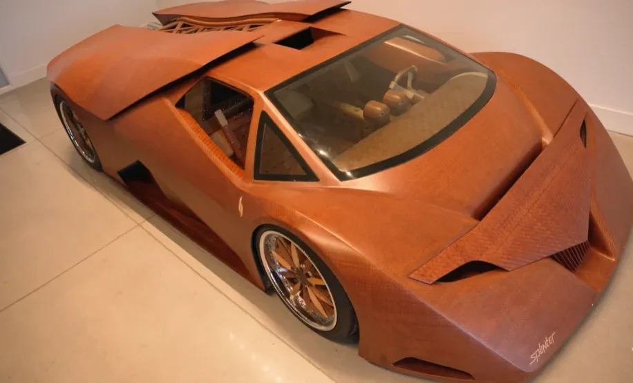 Splinter : cette étonnante supercar en bois vise plus de 300 km/h et pèse à peine 1 200 kg