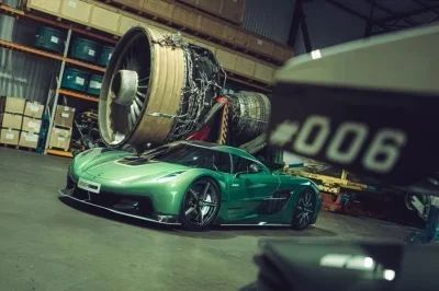 Koenigsegg Jesko Absolut : la voiture la plus chère jamais immatriculée aux Pays-Bas s’affiche sur un superyacht à Monaco