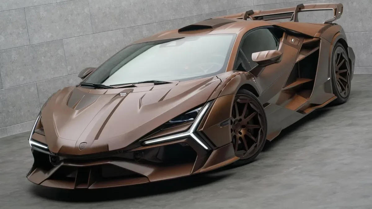 Lamborghini Revuelto Carbonado X : l'hypercar préparée par Mansory vole la vedette à la Formule 1 à Monaco