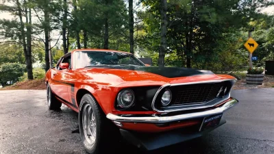 Cette Mustang Boss 302 de 1969 apparemment d'origine cache un gros secret sous son capot