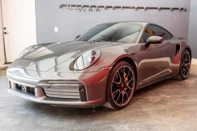 Il rate une Porsche 911 Turbo S aux enchères… puis l’achète à son voisin et la revend presque sans perdre d’argent