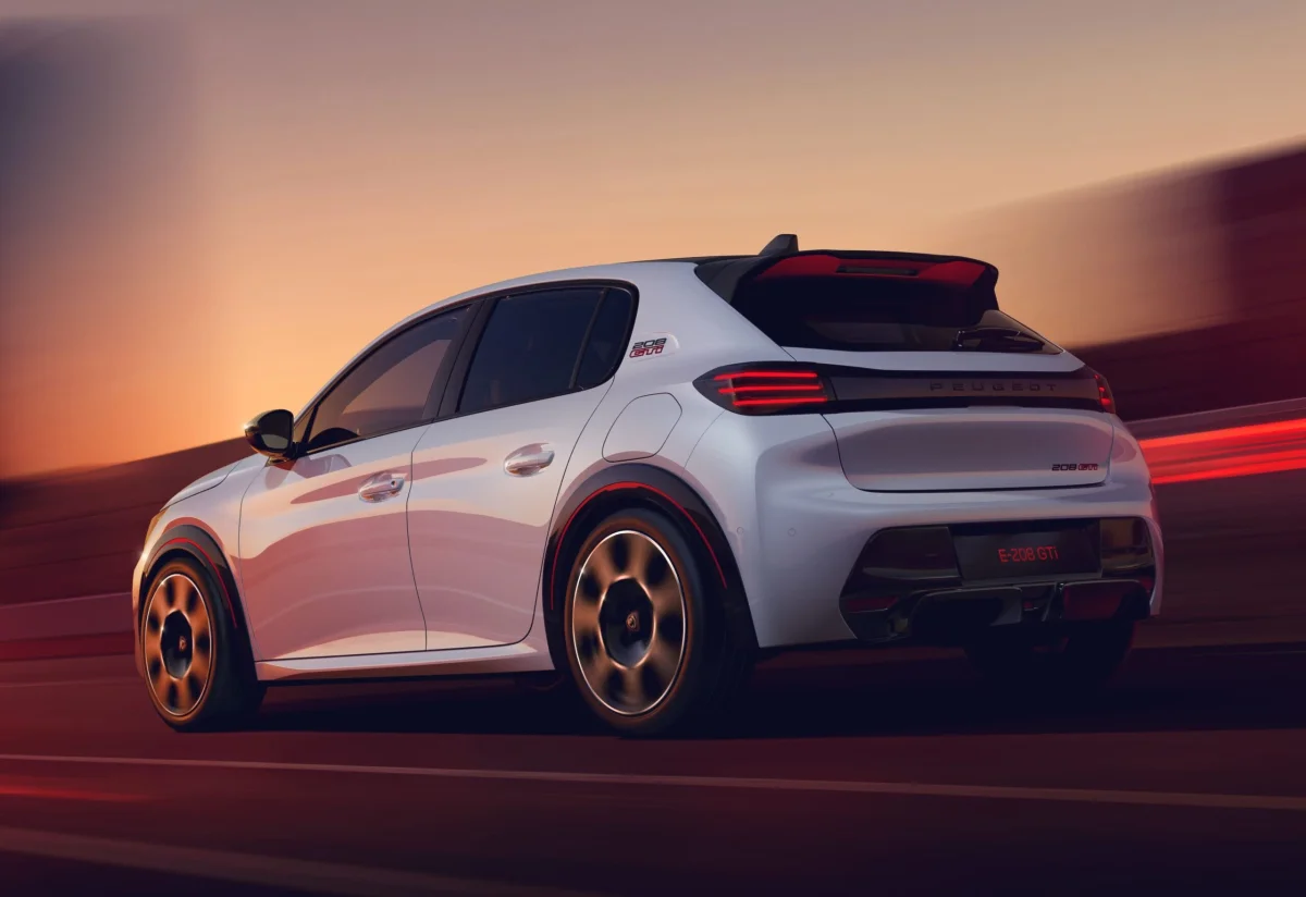 Nouvelle Peugeot E-208 GTi : voici la version définitive de la sportive électrique
