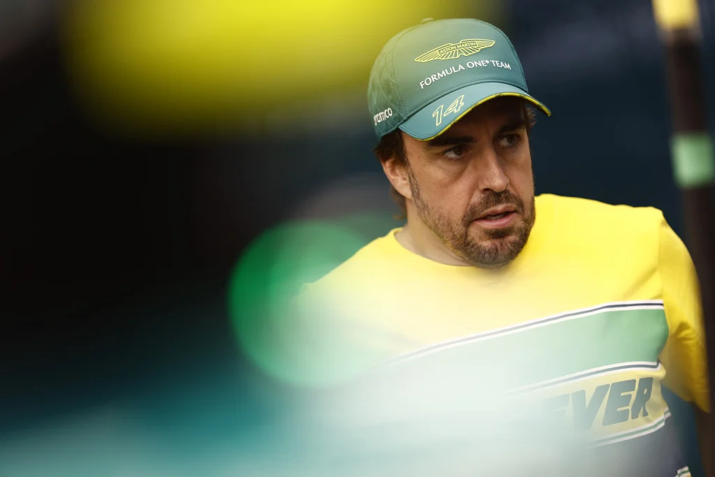 Formule 1 : « Les voitures hybrides ne devraient pas courir » : l’énorme coup de gueule de Fernando Alonso