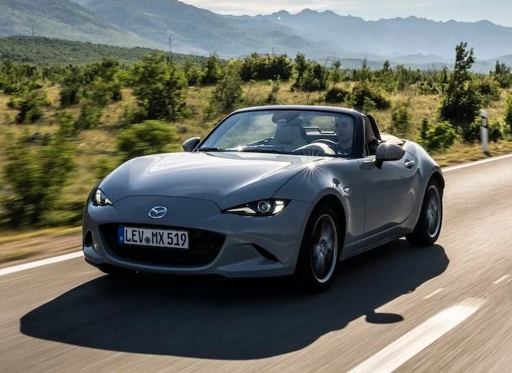 Mazda MX-5 (2027) : le roadster culte évolue sans renier sa recette