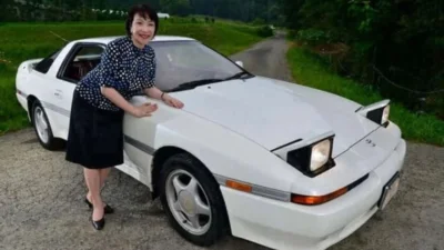 Cette Toyota Supra de 1991 l'a menée jusqu'au sommet de l'État : pourquoi la Première ministre japonaise a dû y renoncer