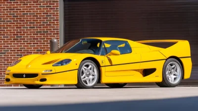Ferrari F50 Giallo Modena : pourquoi cet exemplaire ultra-rare de 1996 pourrait affoler les enchères à Monterey
