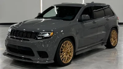 Plus de 110 000 € pour un Jeep Trackhawk d’occasion : qui paierait le prix d’une supercar pour ce SUV de 707 ch ?