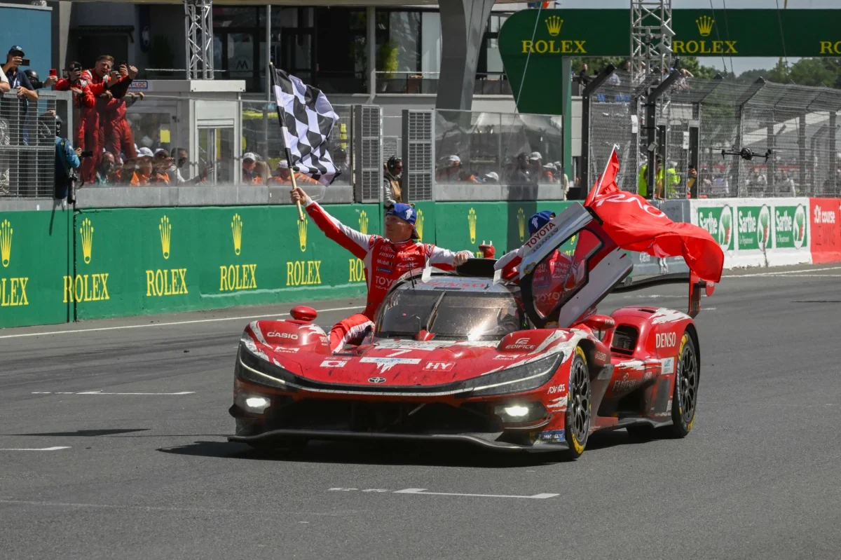 24H du Mans 2026 : Toyota retrouve son trône, Corvette s’impose en LMGT3 (+ vidéo highlights)