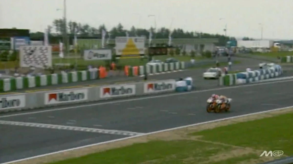 Grand Prix MotoGP de République tchèque 1996 : quand Alex Crivillé a battu Mick Doohan de 0,002 seconde