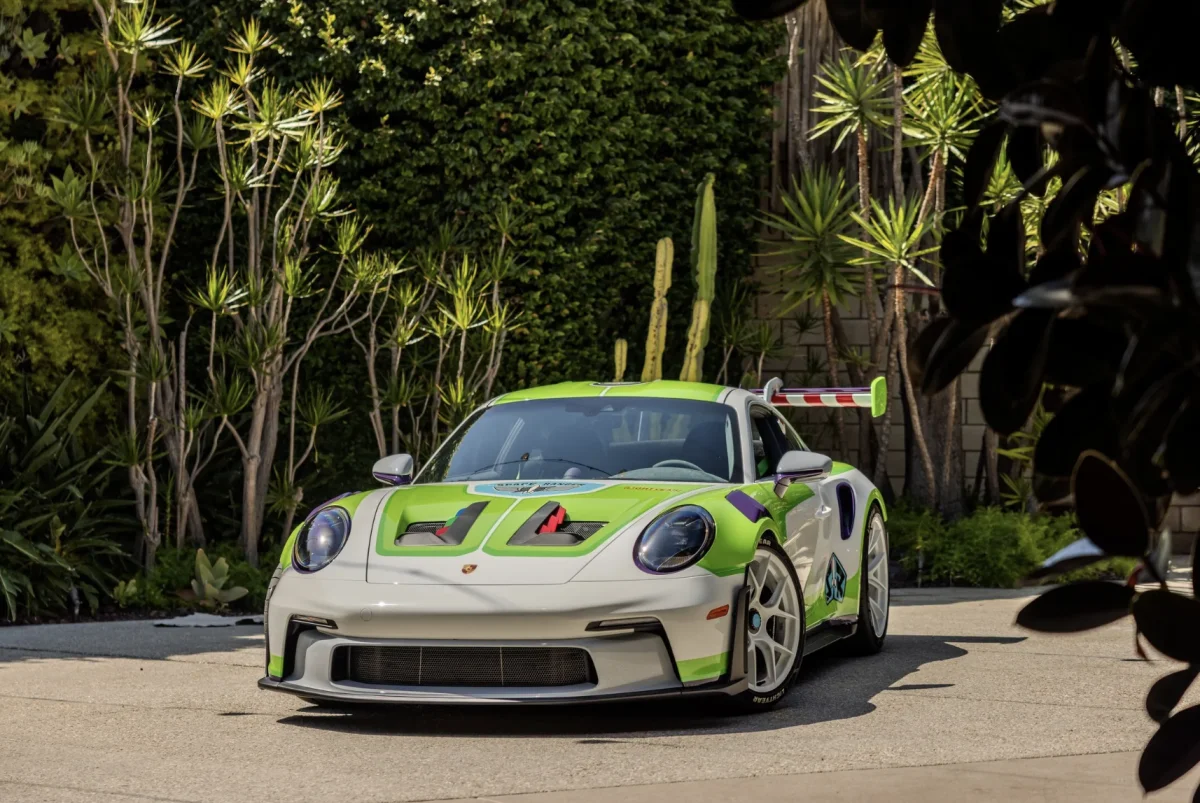 Porsche change de stratégie : elle veut vendre moins de voiture mais gagner plus !