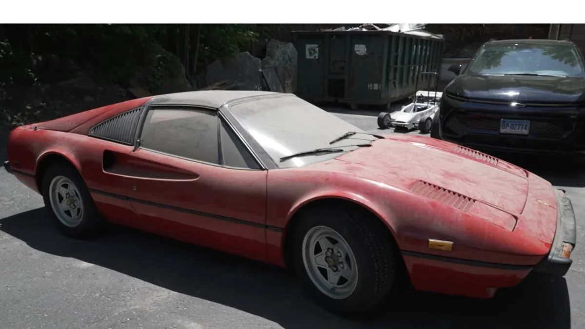 Immobilisée 18 ans après la mort de son père, cette Ferrari 308 GTS ressurgit métamorphosée : l'hommage d'un fils