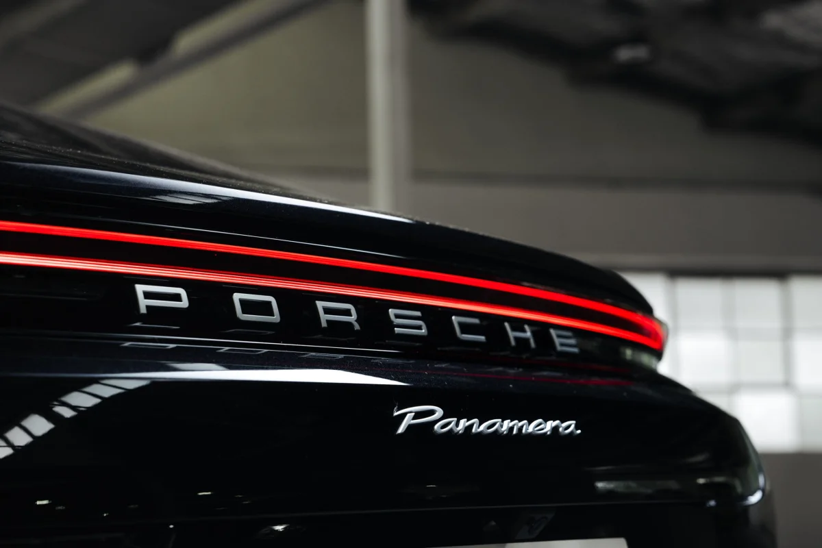 Nouvelle Porsche Panamera (2027) : voici la silhouette de la version restylée