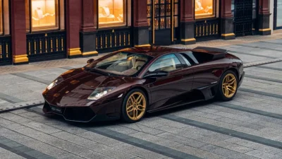 Cette Lamborghini Murciélago SV est l'une des cinq à boîte manuelle… elle pourrait valoir près de 9 millions d'euros