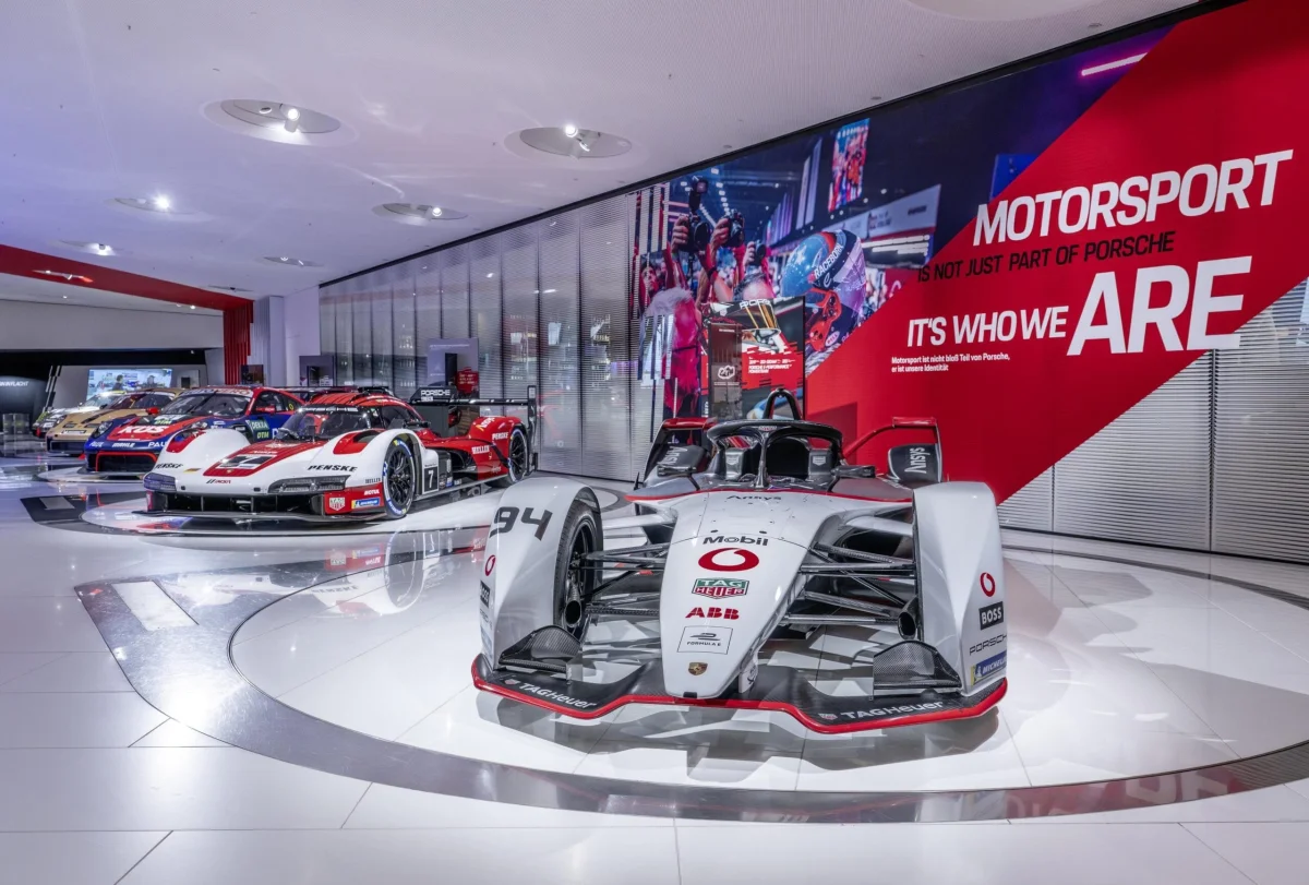 Porsche : une exposition monumentale retrace 75 ans de course et de victoires